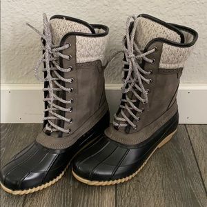 Duck Style Boots